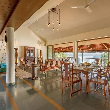 Saffronstays Anantham, Kamshet - Pet-Friendly Lakefront Villa With A Huge Verandah Nethersole Dam Buitenkant foto
