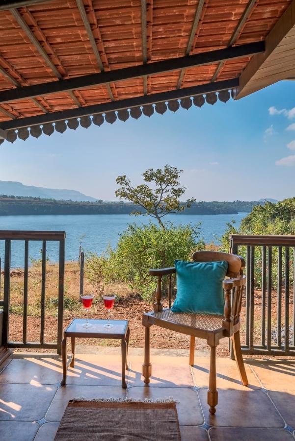 Saffronstays Anantham, Kamshet - Pet-Friendly Lakefront Villa With A Huge Verandah Nethersole Dam Buitenkant foto