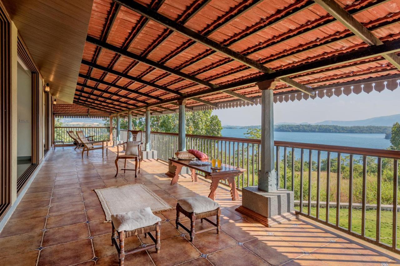 Saffronstays Anantham, Kamshet - Pet-Friendly Lakefront Villa With A Huge Verandah Nethersole Dam Buitenkant foto